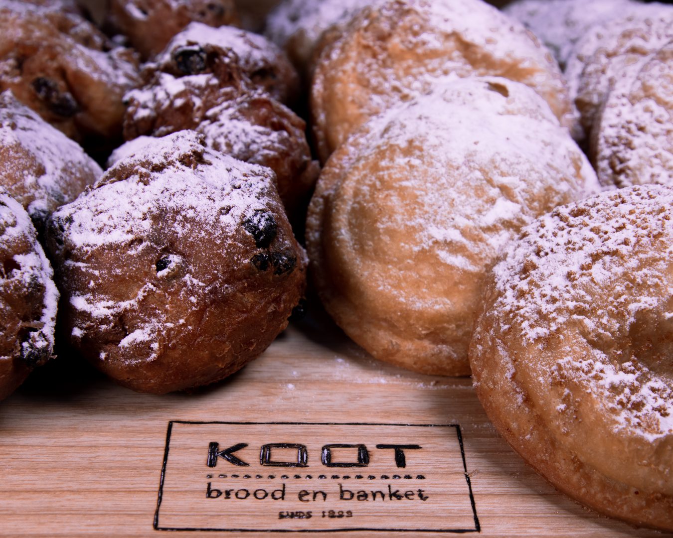 Verse oliebollen van Bakkerij Koot